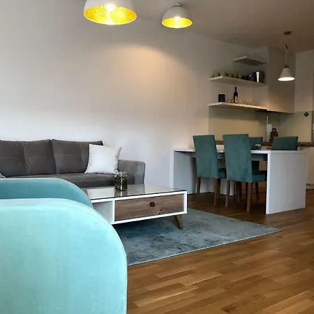Otoka Apartment *